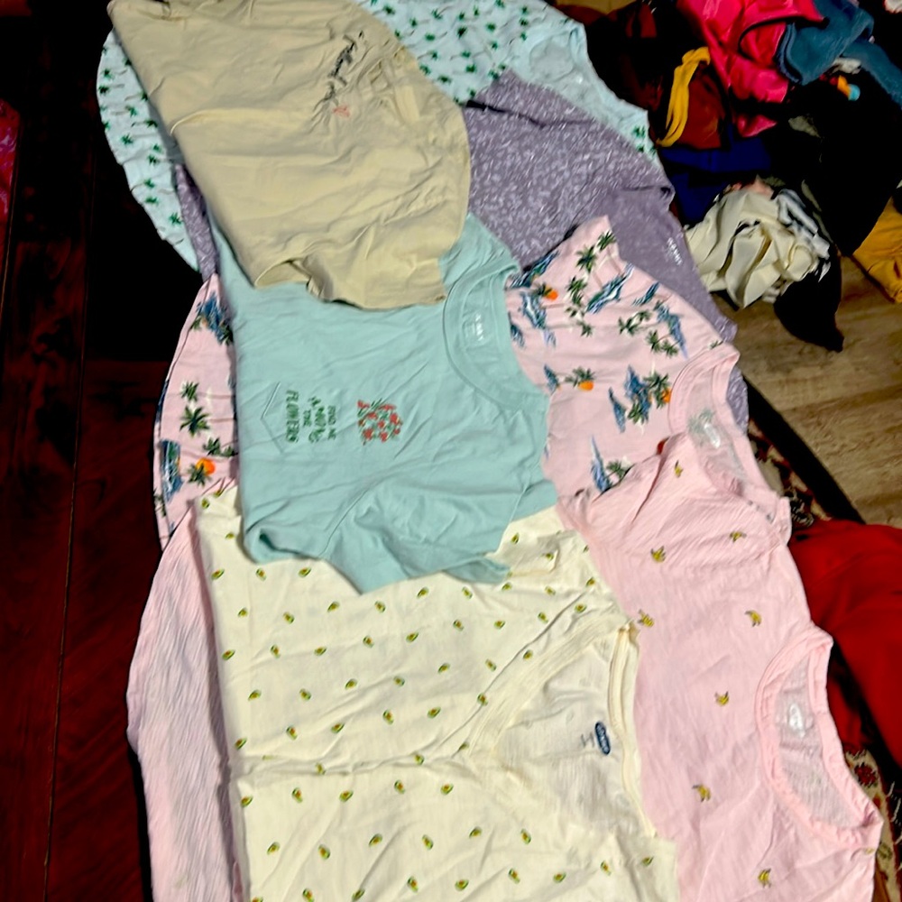 Eight old navy shirts